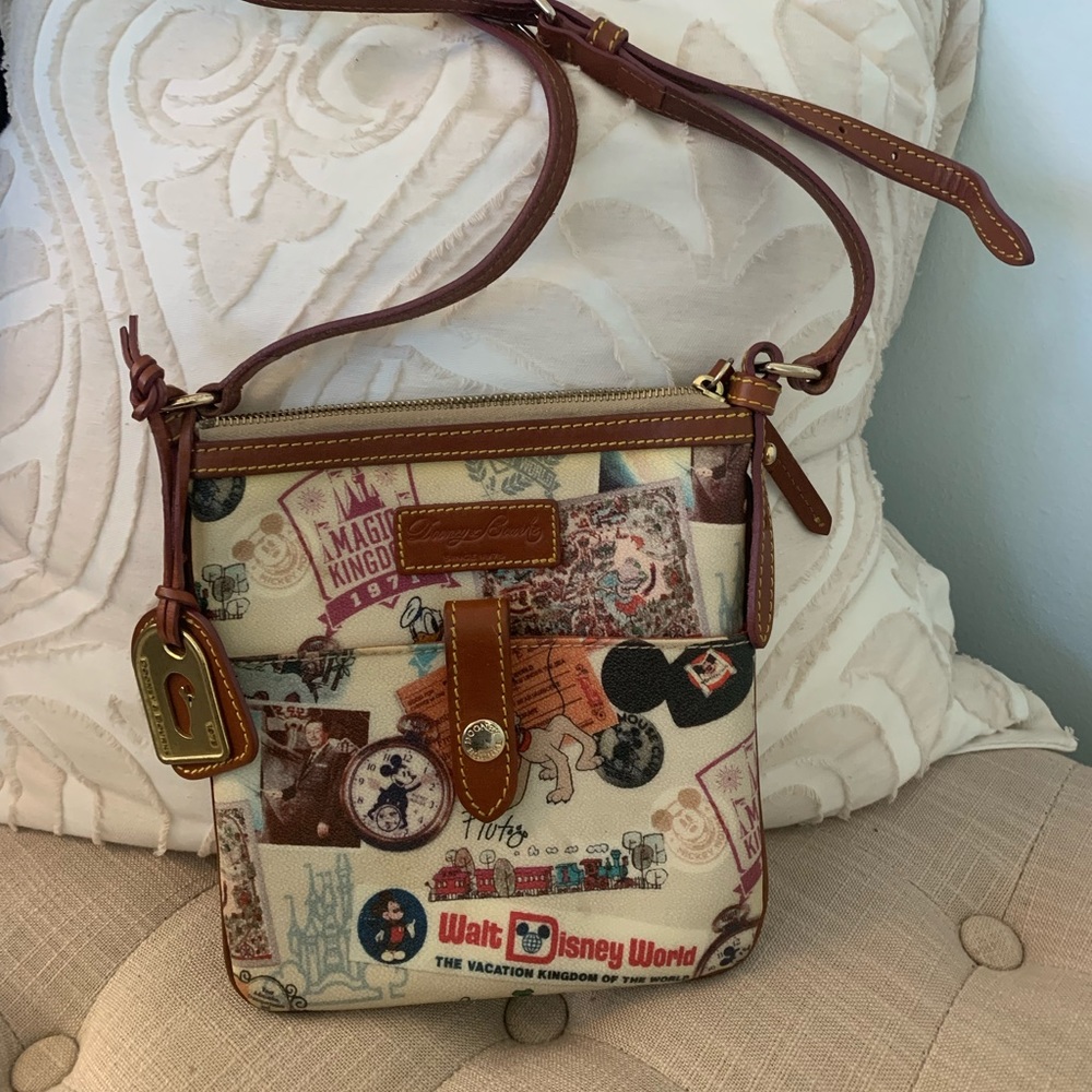Dooney & Bourke Crossbody
